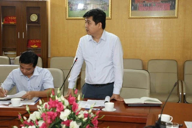Ths. Võ Hải Sơn - Phó Cục trưởng Cục Phòng bệnh chia sẻ thông tin tại hội nghị.