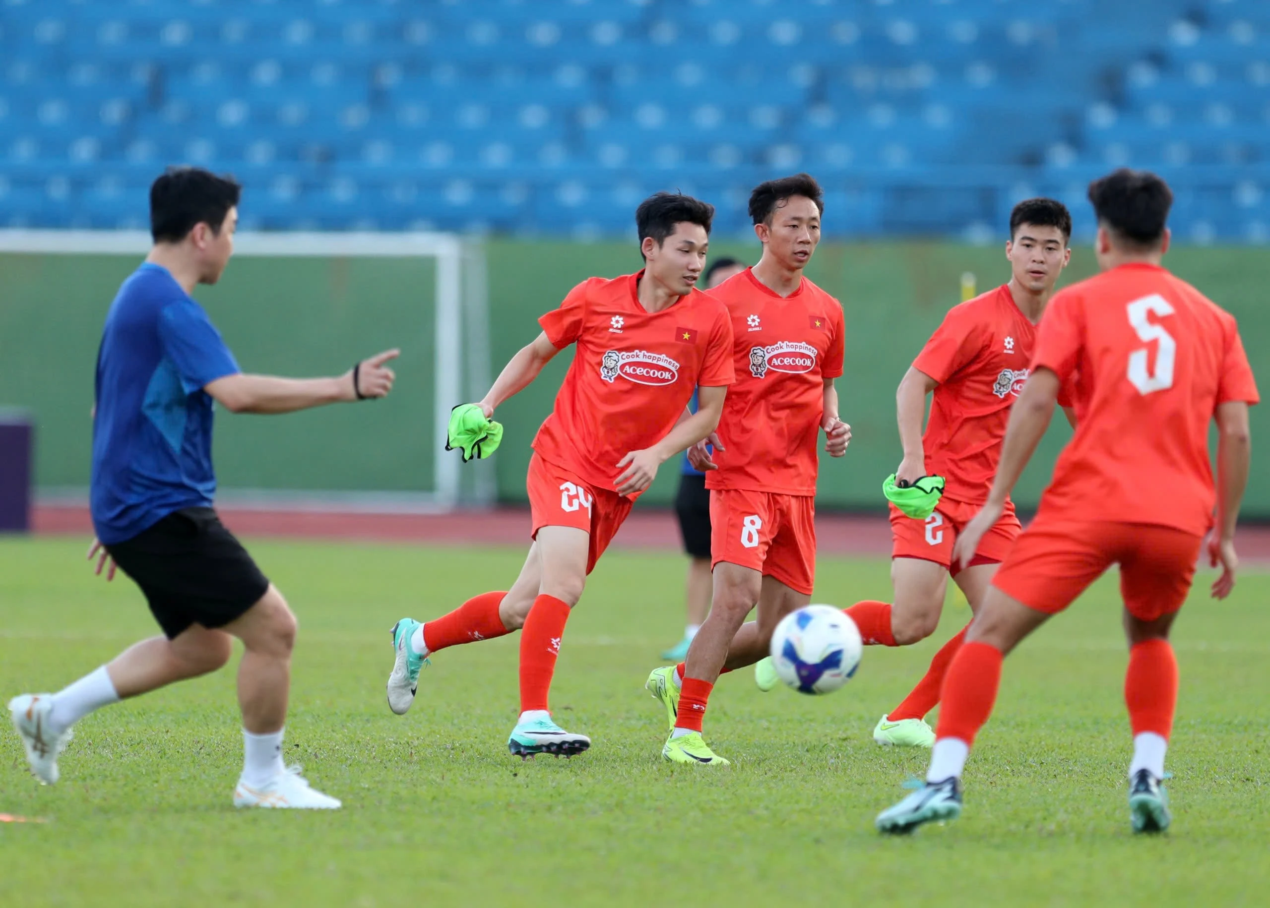 Đội tuyển Việt Nam sẽ trao cơ hội cho nhiều nhân tố mới