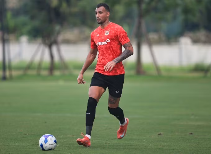 Janclesio chưa được ra sân trong màu áo Ninh Bình ở mùa 2025/26.