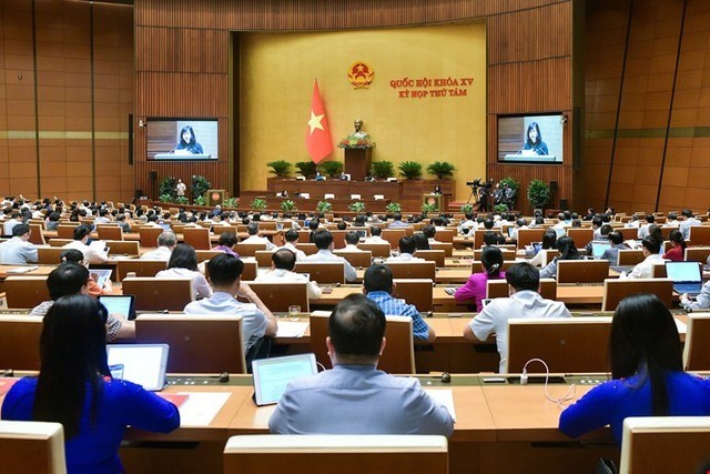 Thừa ủy quyền của Thủ tướng Chính phủ, Bộ trưởng Bộ Y tế Đào Hồng Lan đã trình Quốc hội dự án Luật sửa đổi, bổ sung một số điều của Luật BHYT tại Kỳ họp thứ 8, Quốc hội khóa XV (tháng 10/2024). Thừa ủy quyền của Thủ tướng Chính phủ, Bộ trưởng Bộ Y tế Đào Hồng Lan đã trình Quốc hội dự án Luật sửa đổi, bổ sung một số điều của Luật BHYT tại Kỳ họp thứ 8, Quốc hội khóa XV (tháng 10/2024).