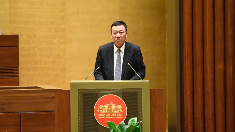 Tổng Thanh tra Chính phủ Đoàn Hồng Phong trình bày Tờ trình Dự án Luật sửa đổi, bổ sung một số điều của Luật Phòng, chống tham nhũng.