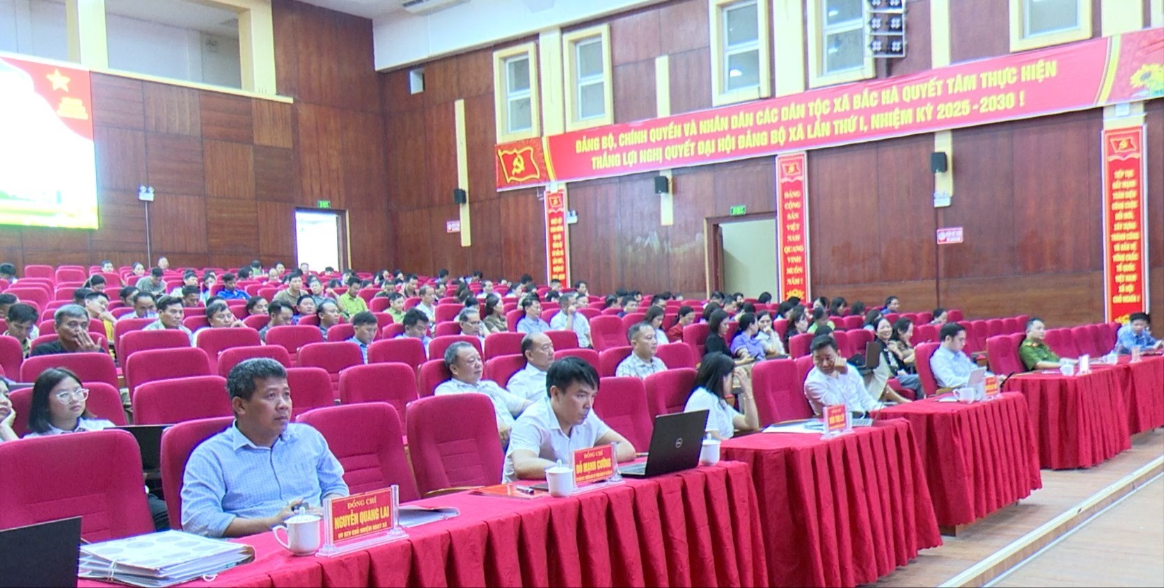 Các đại biểu dự Hội nghị. 2-1604.jpg