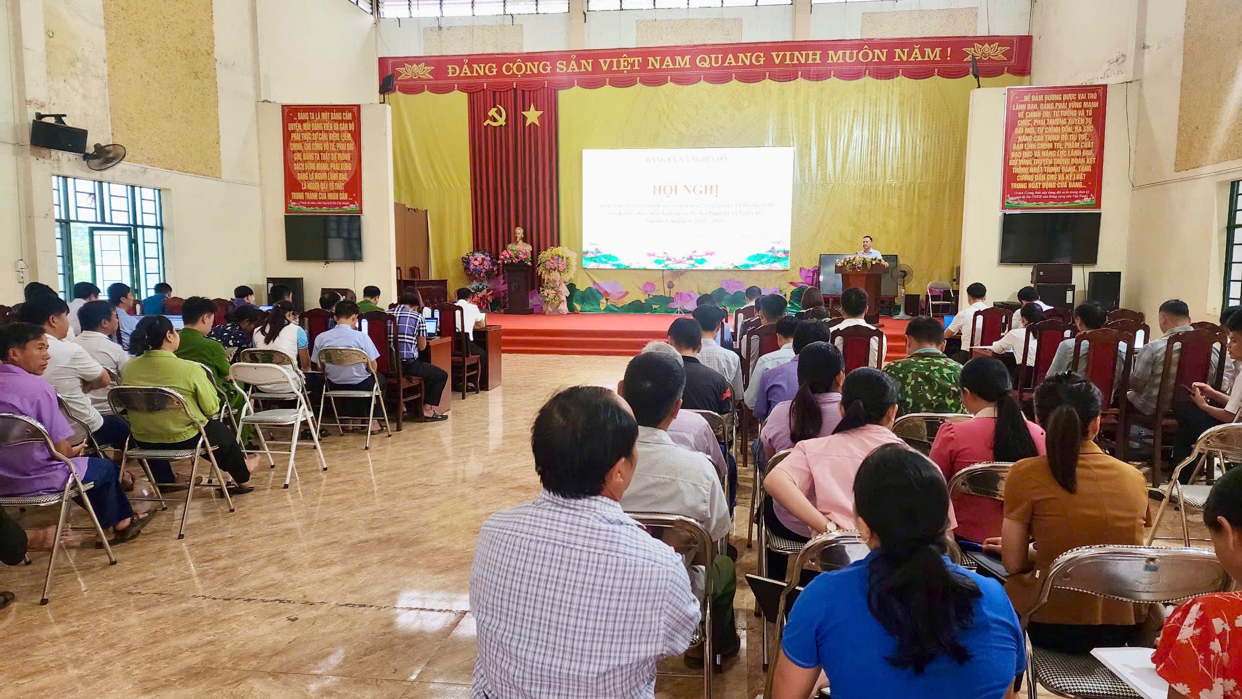 Quang cảnh hội nghị nghiado1.jpg