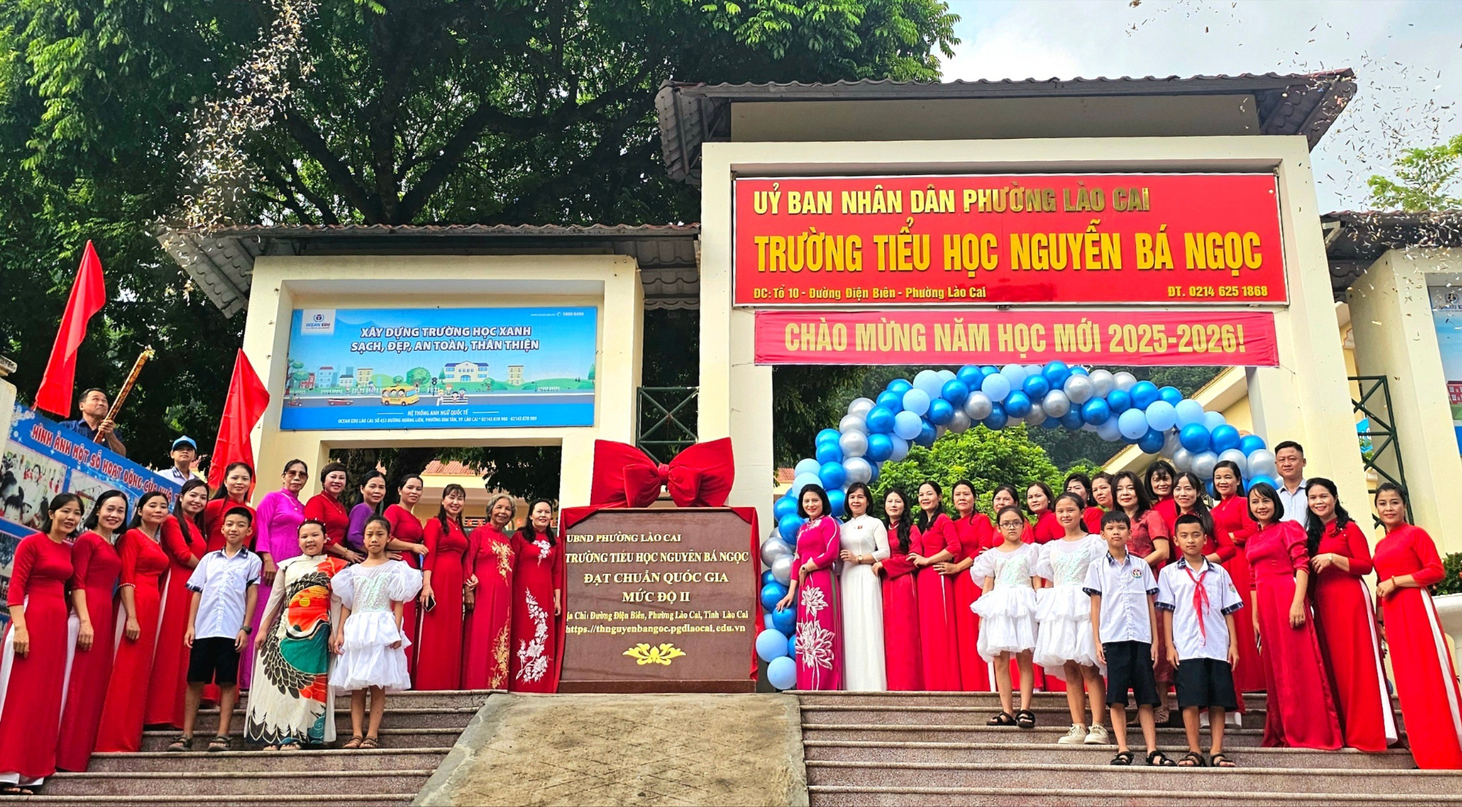 Trường Tiểu học Nguyễn Bá Ngọc đón Bằng công nhận đạt chuẩn Quốc gia mức độ 2. Trường Tiểu học Nguyễn Bá Ngọc đón Bằng công nhận đạt chuẩn Quốc gia mức độ 2.