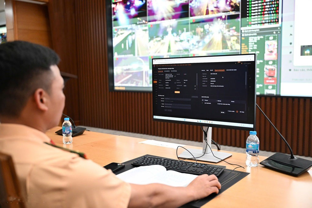 Trung tâm chỉ huy điều khiển giao thông tại Cục CSGT. canhsatdasua.jpg