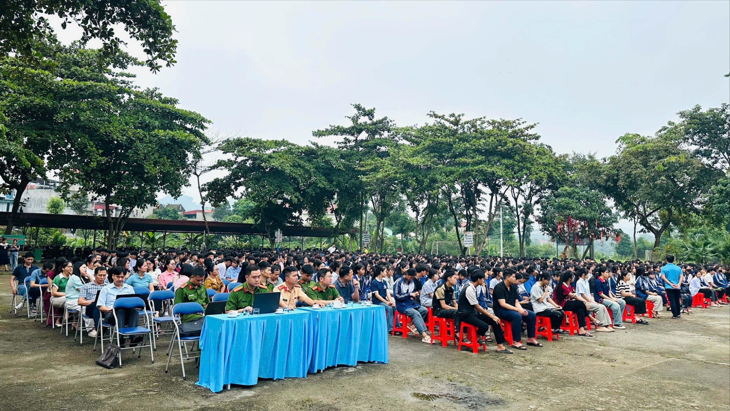Quang cảnh buổi tuyên truyền quangcanh2-1231.jpg