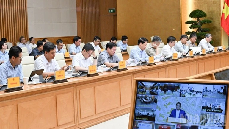 Các đại biểu tham dự phiên họp.