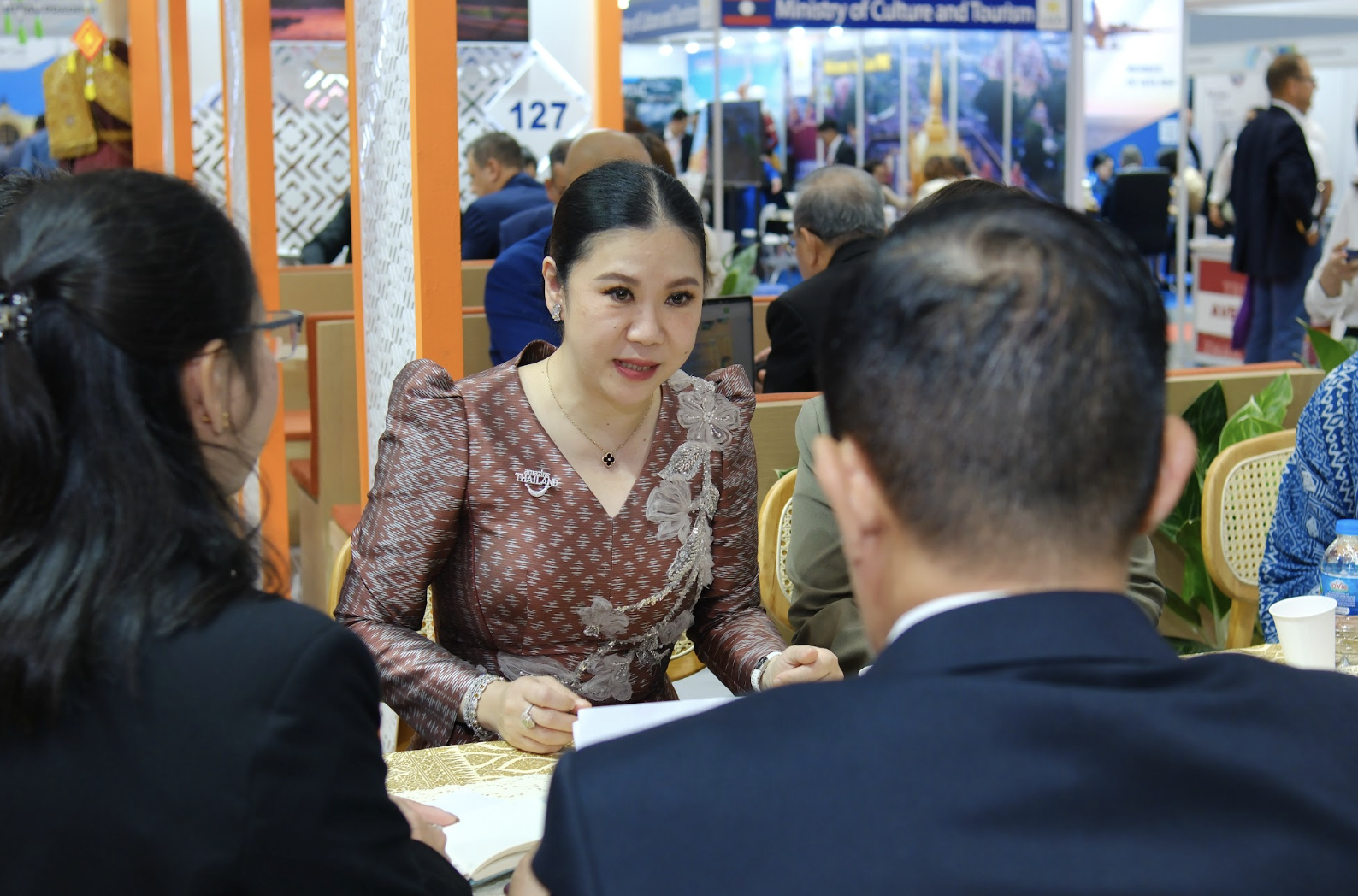 TAT làm việc với cơ quan du lịch nhiều nước nhằm thúc đẩy hợp tác và quảng bá du lịch liên kết. TAT làm việc với cơ quan du lịch nhiều nước nhằm thúc đẩy hợp tác và quảng bá du lịch liên kết.