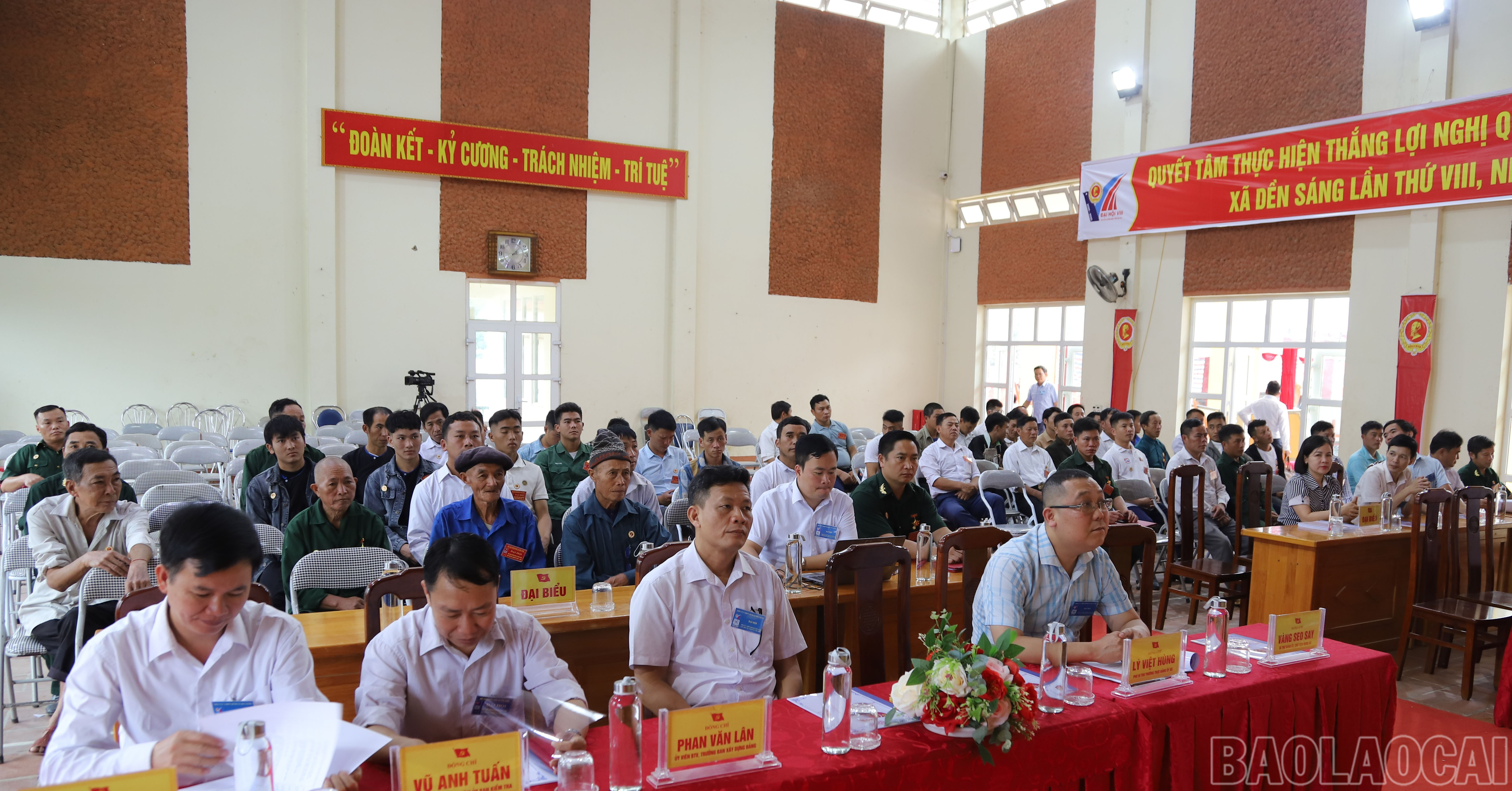 Đại biểu dự đại hội. baolaocai-br_02.jpg
