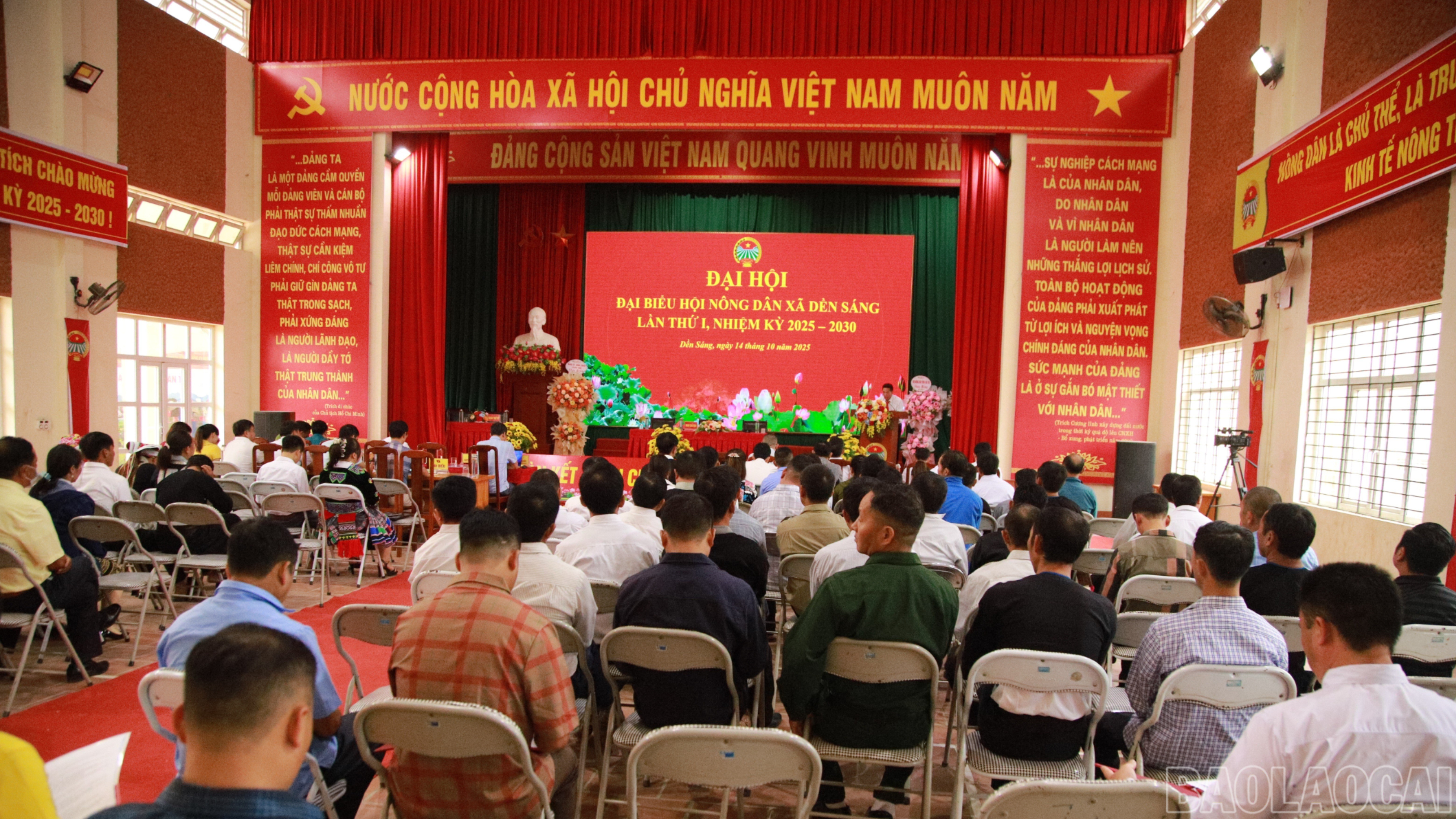 Quang cảnh đại hội. baolaocai-br_br-01-8569.jpg