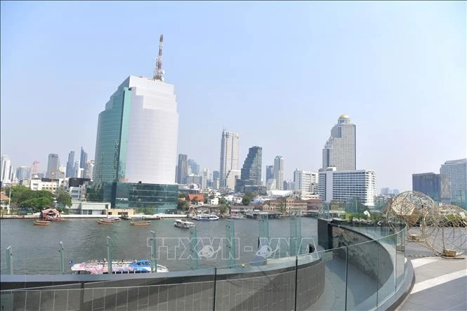 Sông Chao Phraya chảy qua thủ đô Bangkok của Thái Lan.