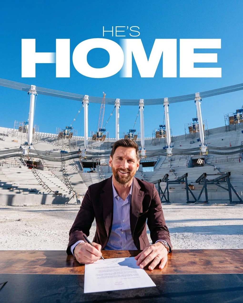 CLB Inter Miami thông báo về bản hợp đồng mới của Messi trên mạng xã hội. messi.jpg