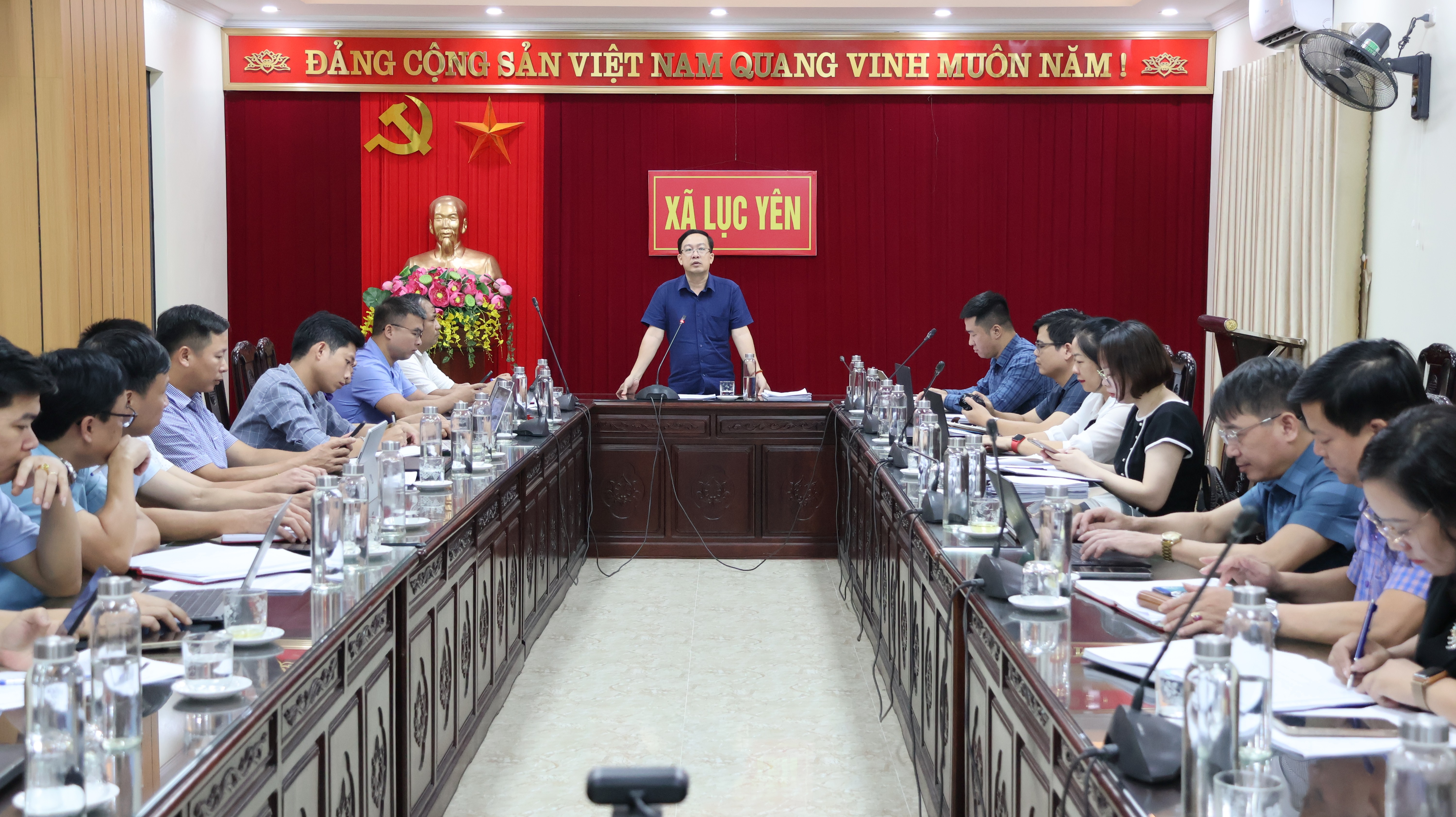 Quang cảnh buổi làm việc 26-8taichinh1.jpg
