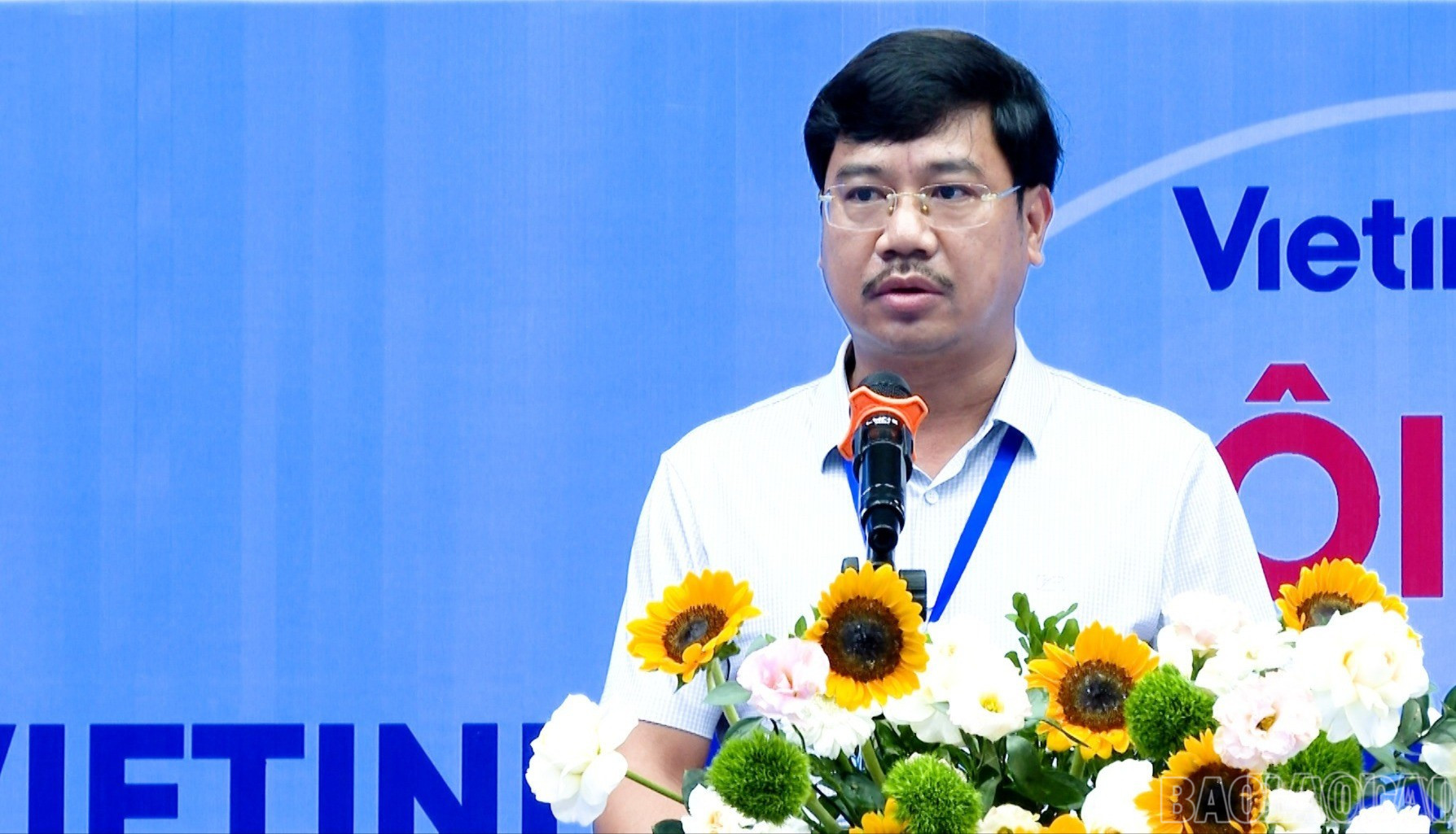 Ông Nguyễn Trung Kiên, Ủy viên BCH Ngân hàng TMCP Công thương Việt Nam phát biểu tại Lễ khai mạc. baolaocai-br-title-0100-02-15-09still241.jpg
