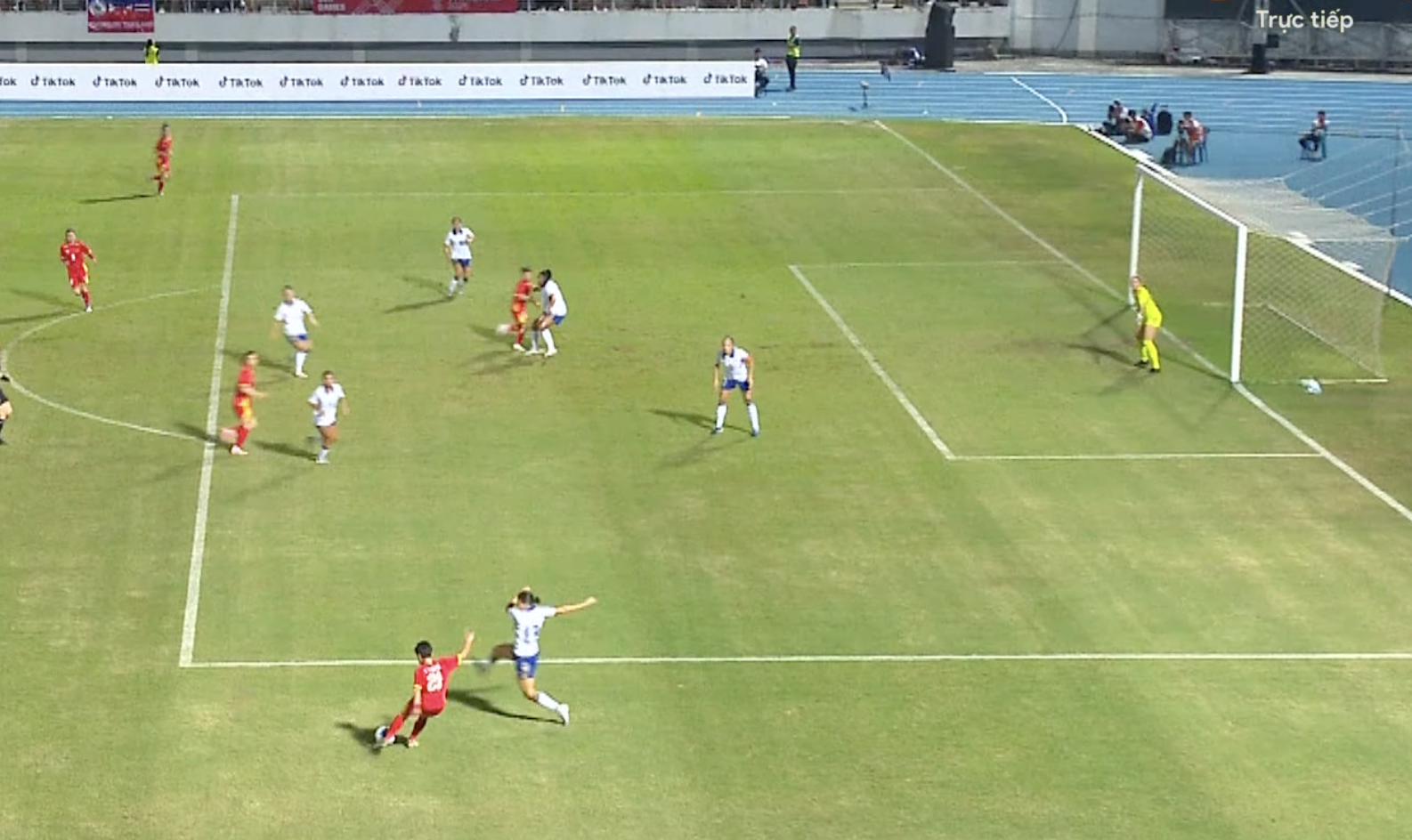 Trọng tài đã tưởng tượng ra pha việt vị của đội bóng áo đỏ.