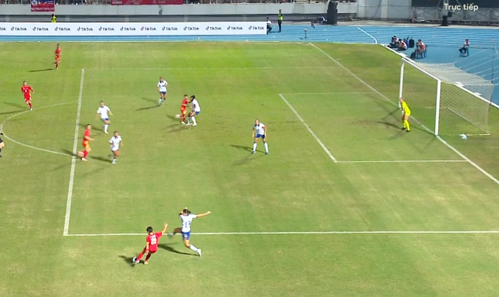 Trọng tài đã tưởng tượng ra pha việt vị của đội bóng áo đỏ.