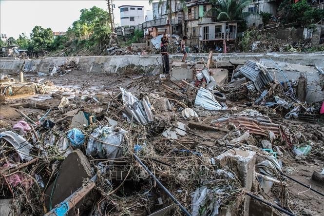 Cảnh ngổn ngang sau bão Kalmaegi tại tỉnh Cebu, Philippines ngày 5/11/2025.