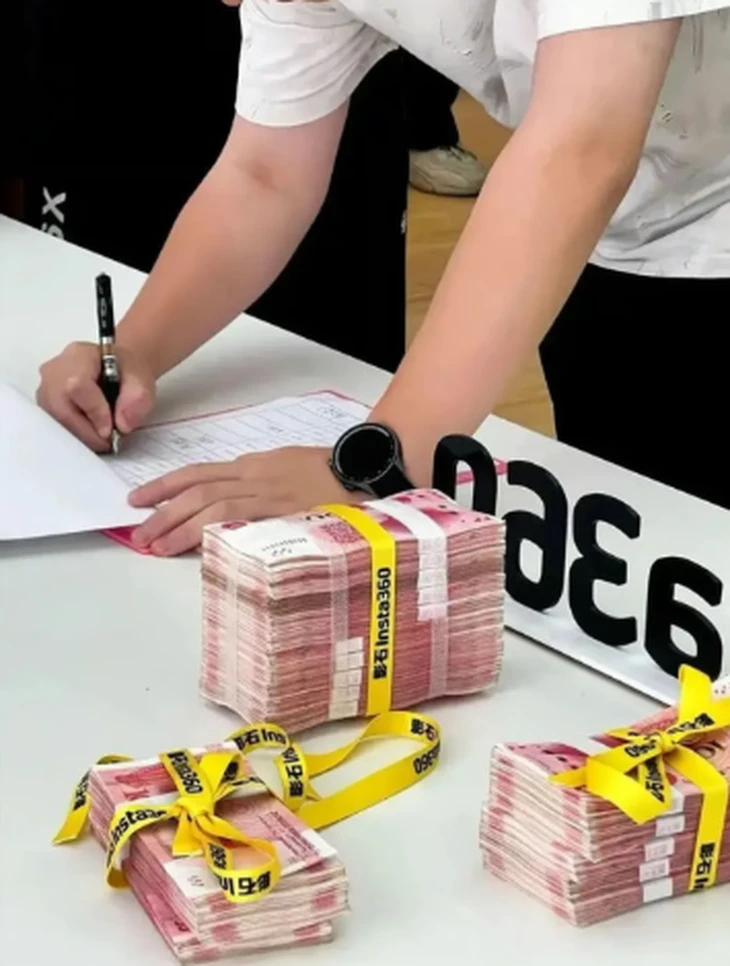 Được tổ chức hằng năm, sáng kiến của Insta360 nhằm mục đích khuyến khích nhân viên áp dụng lối sống lành mạnh hơn bằng cách tập thể dục thường xuyên và duy trì chế độ ăn uống cân bằng.