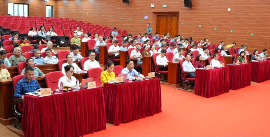 dai-bieu-du-hoi-nghi-7290.jpg