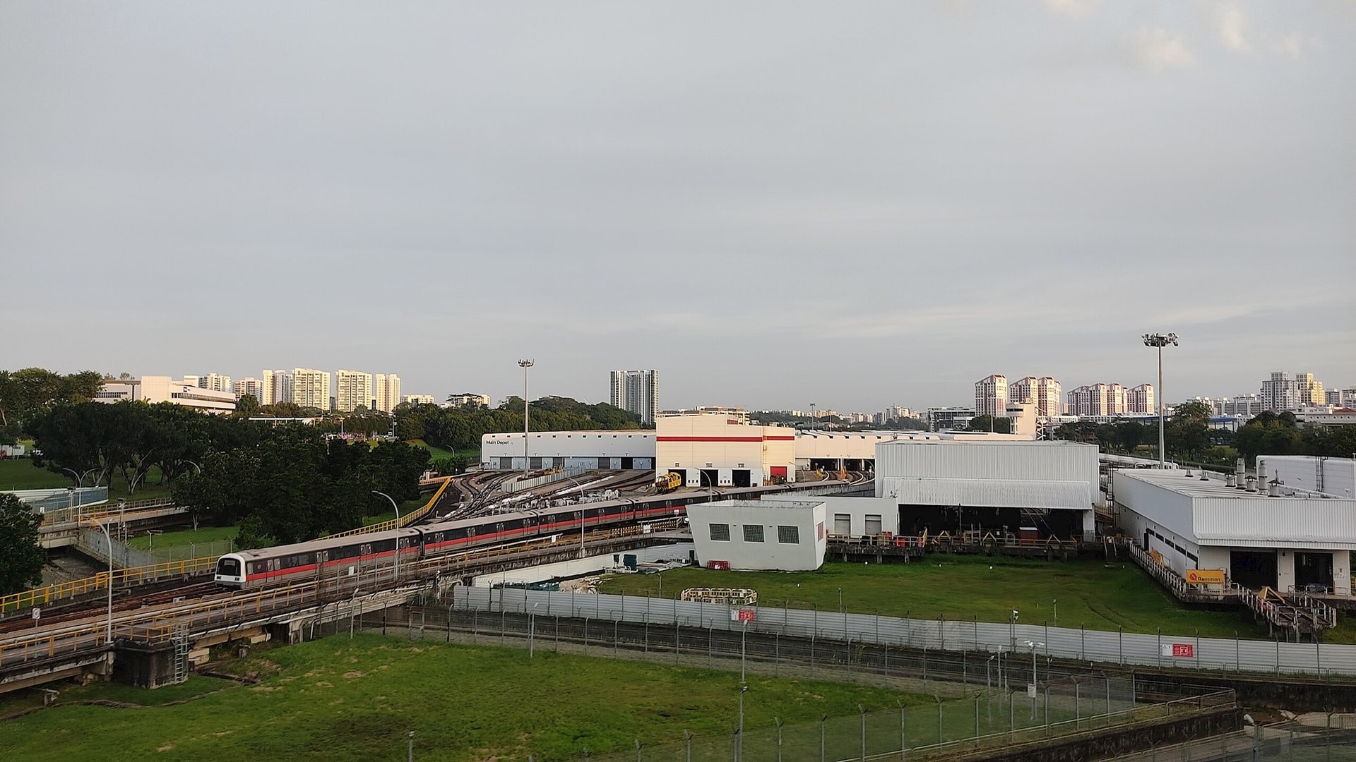 Ga Bishan thuộc tuyến MRT Bắc - Nam của Singapore năm 1987. Ga Bishan thuộc tuyến MRT Bắc - Nam của Singapore năm 1987.