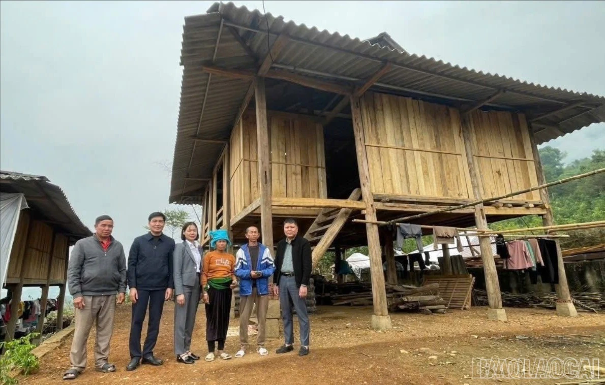 baolaocai-br-z7362400841707-99f09bd8314607f4ca46a350d908ad0c-8201.jpg
