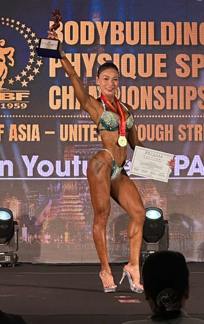 Tạ Thị Ngọc Bích giành HCV fitness physique VĐV trên 1,65 m. Tạ Thị Ngọc Bích giành HCV fitness physique VĐV trên 1,65 m.