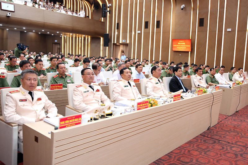 Chủ tịch nước Lương Cường, Bộ trưởng Lương Tam Quang với các đại biểu dự hội nghị. luongcuong7-76.jpg
