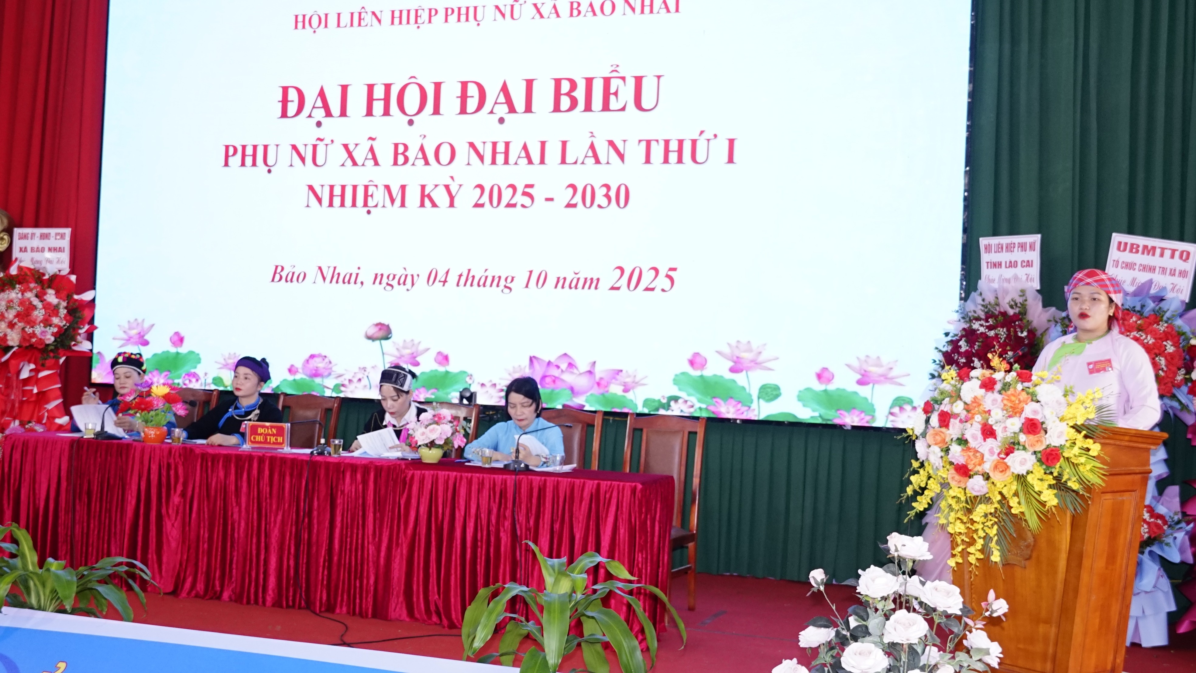 Các đại biểu tham luận tại đại hội. dsc3400.jpg