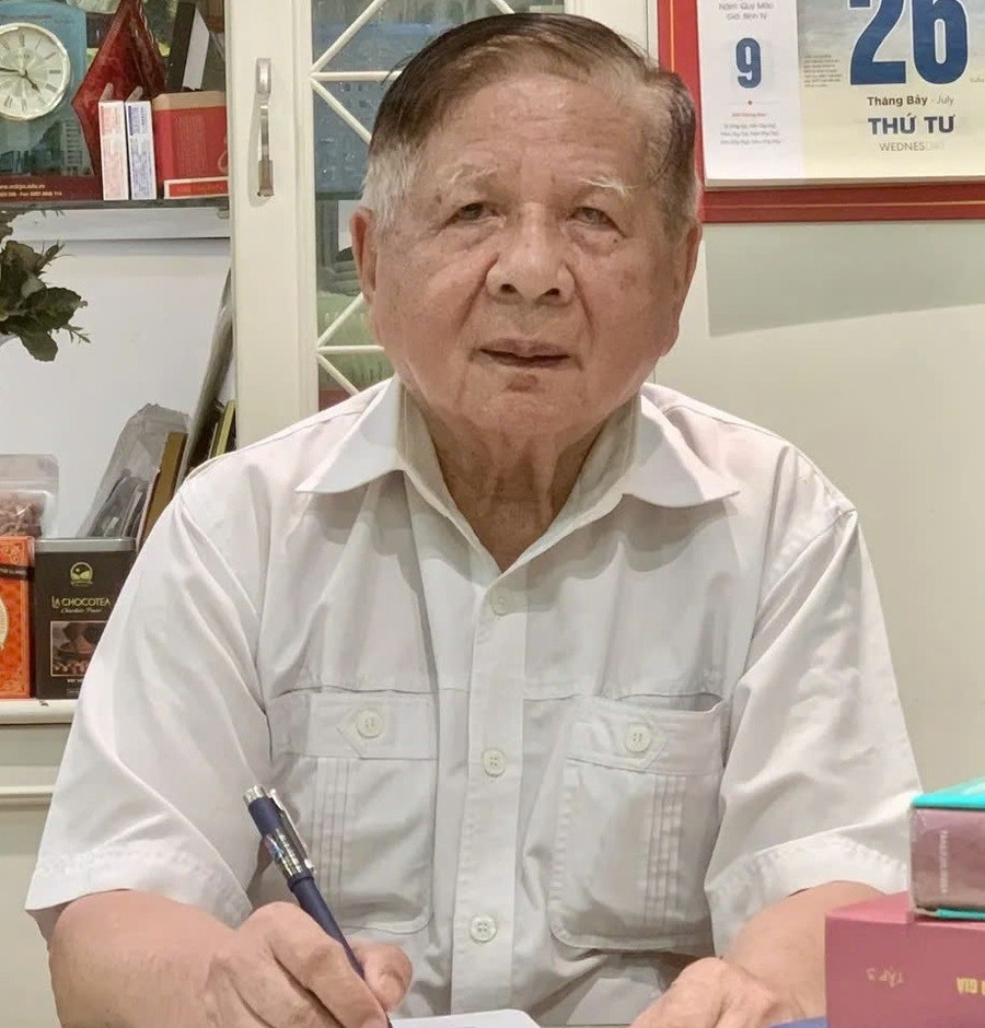 PGS.TS Trần Xuân Nhĩ. PGS.TS Trần Xuân Nhĩ.
