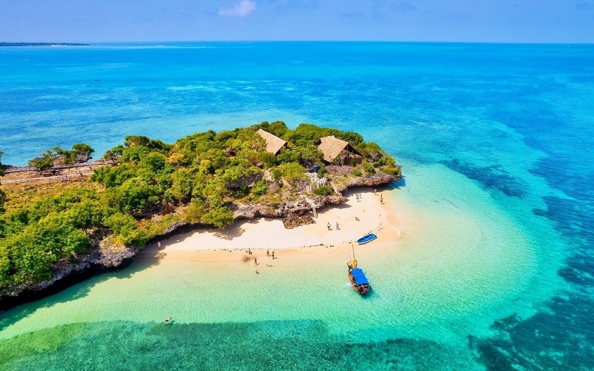Một trong các điểm tham quan hàng đầu tại Pattaya, Thái Lan là đảo San Hô (Coral Island) với làn nước trong vắt và nhiều môn thể thao dưới nước như dù lượn, lặn với ống thở và mô tô nước. Một trong các điểm tham quan hàng đầu tại Pattaya, Thái Lan là đảo San Hô (Coral Island) với làn nước trong vắt và nhiều môn thể thao dưới nước như dù lượn, lặn với ống thở và mô tô nước.