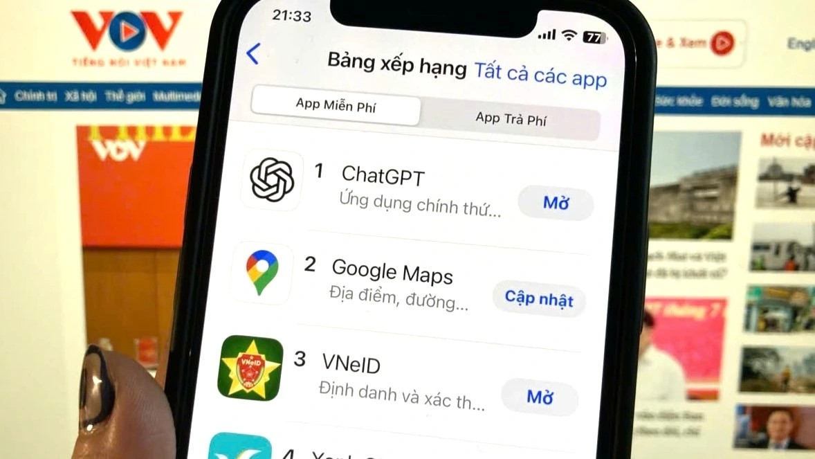 Google Maps liên tục trong top 3 những ứng dụng được tải về nhiều nhất tại Việt Nam. 8-7googlemap2.jpg