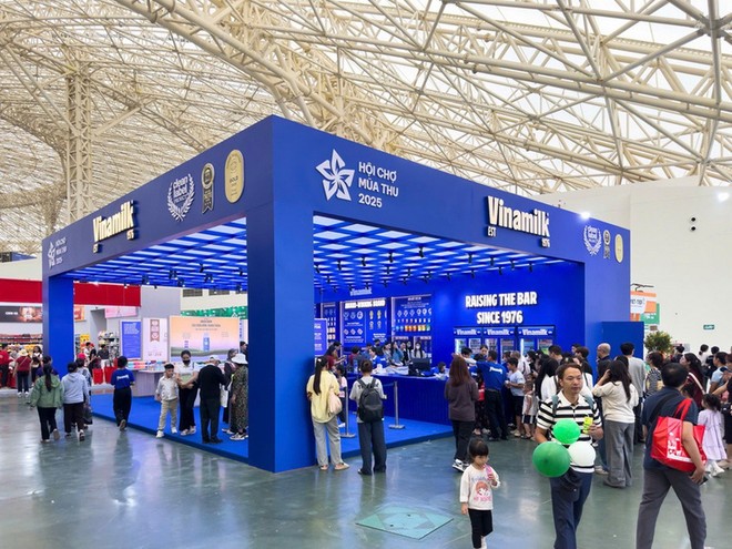 Khu gian hàng trưng bày của Công ty Cổ phần Sữa Việt Nam.
