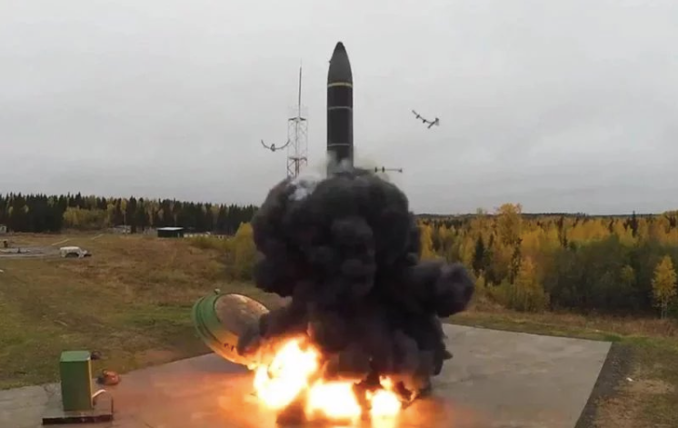 Nga dự định hiện đại hóa bộ ba hạt nhân, tạo ra một hệ thống phòng không toàn diện nhằm thúc đẩy tiềm năng xuất khẩu vũ khí.