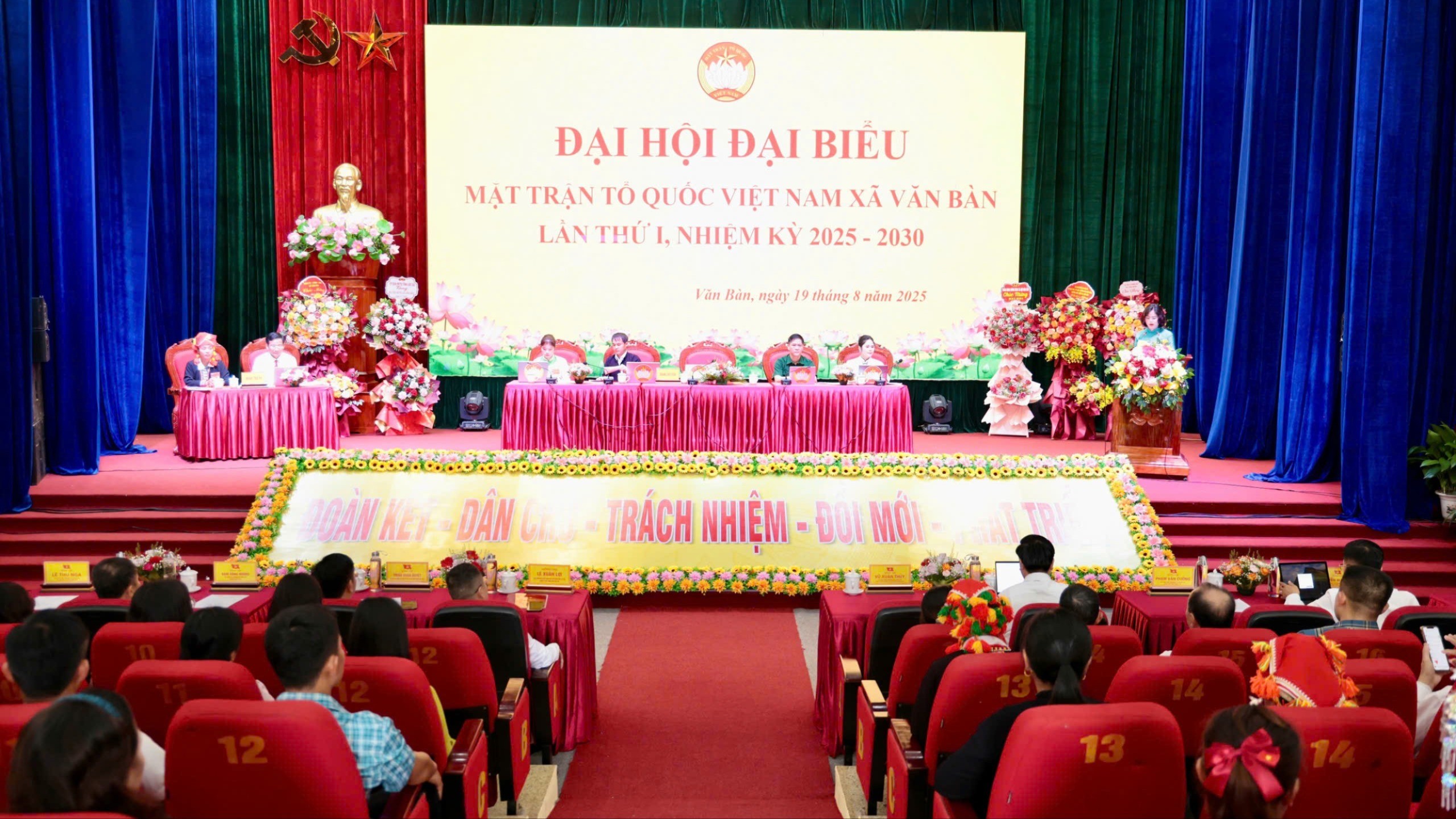 Quang cảnh đại hội. quangcanhdaihoi-137.jpg