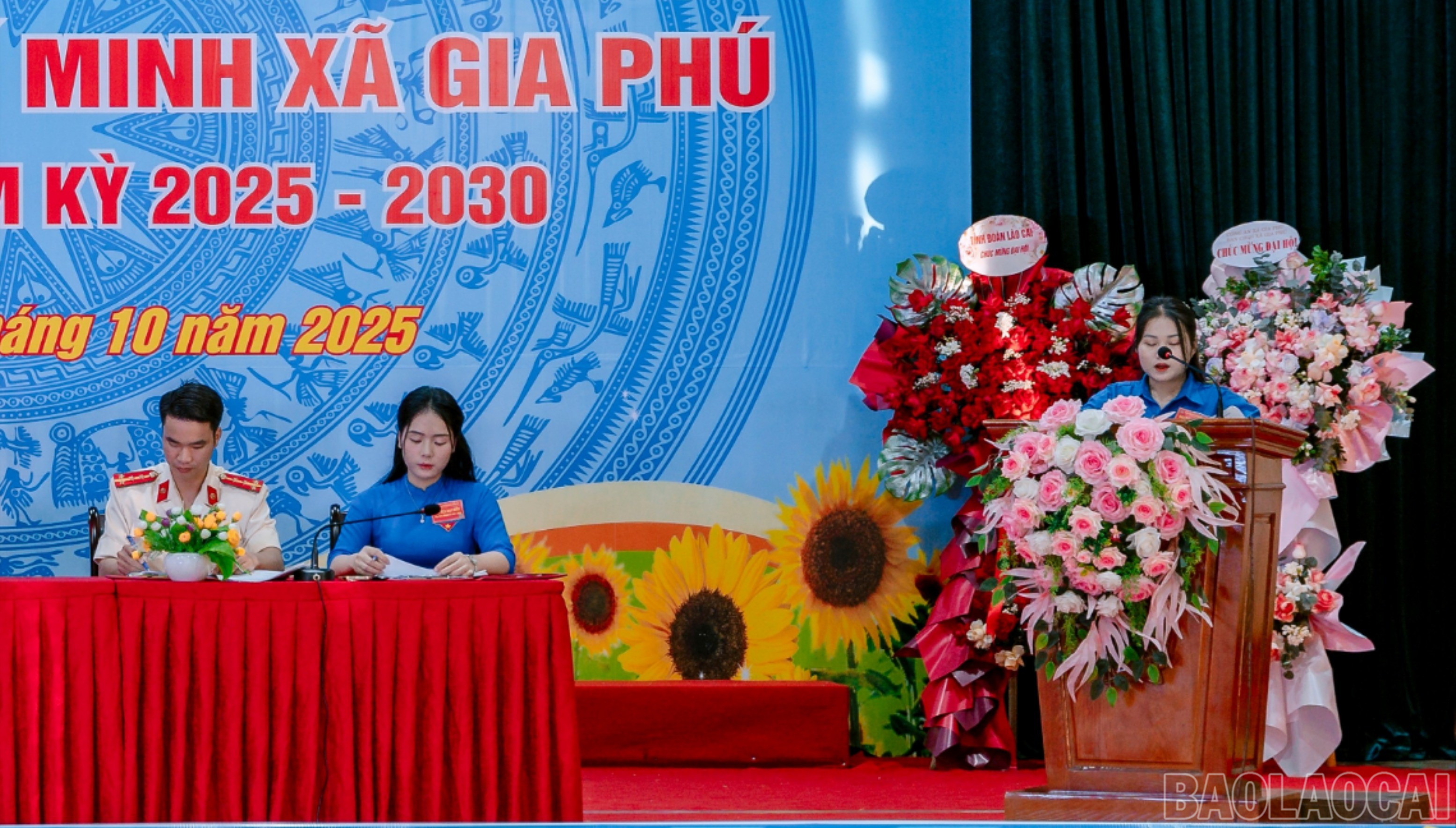 Đại biểu tham luận tại đại hội. baolaocai-br-giaphu2.jpg