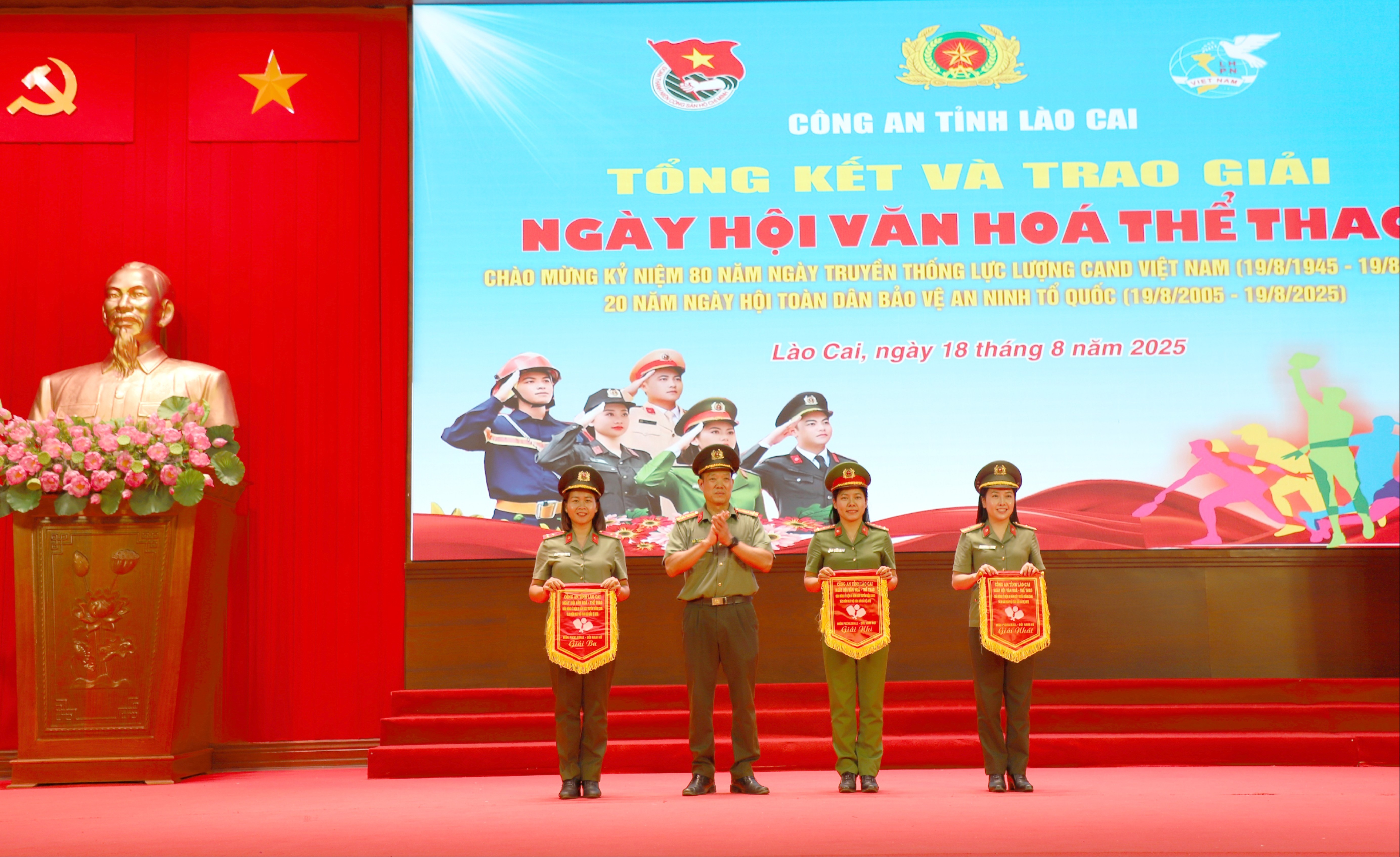 anh13-5853.jpg