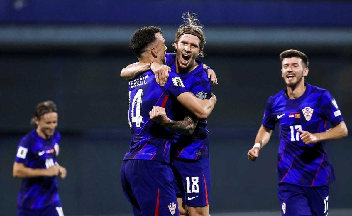 ĐT Croatia có chiến thắng đậm 4-0 trước Montenegro. bongdachauau.jpg