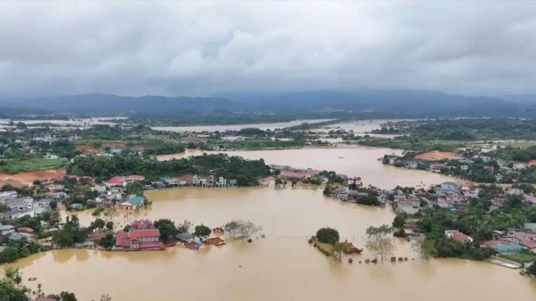 Gần 46 km 2 diện tích phường Nam Cường bị chìm trong nước lũ. namcuong-5000.jpg