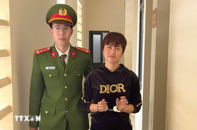 Cơ quan Cảnh sát điều tra Công an tỉnh Thanh Hóa tạm giữ hình sự đối với Trần Thị Thập và Nguyễn Thị Thu. (Ảnh TTXVN phát)