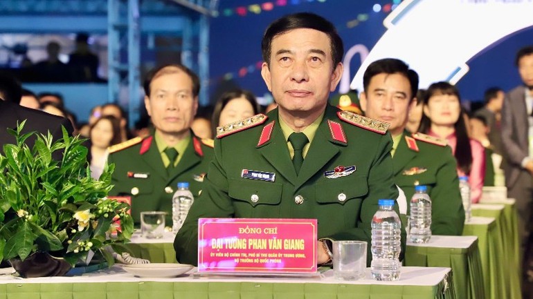 Đại tướng Phan Văn Giang, Ủy viên Bộ Chính trị, Phó Bí thư Quân ủy Trung ương, Bộ trưởng Quốc phòng dự lễ khai mạc.