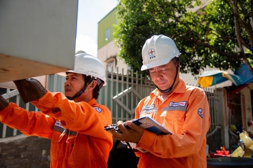 Hết năm 2024, lỗ luỹ kế của EVN vẫn còn khoảng 44.792 tỷ đồng. Hết năm 2024, lỗ luỹ kế của EVN vẫn còn khoảng 44.792 tỷ đồng.