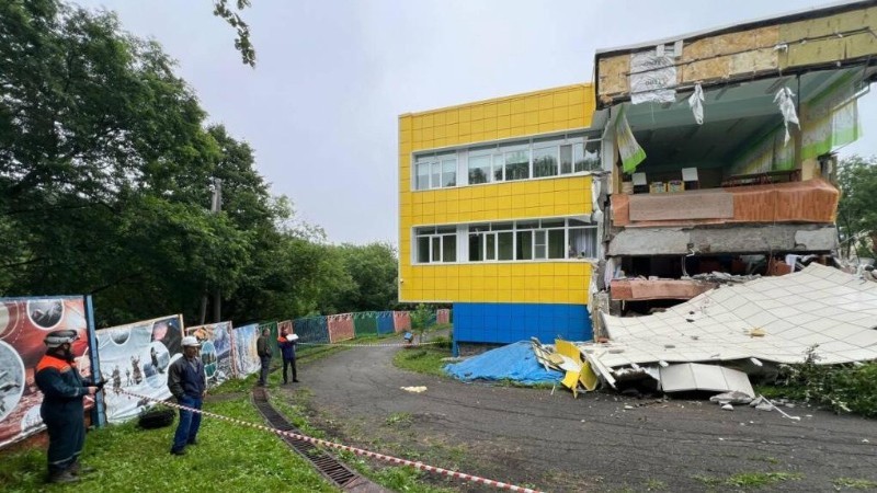 Một trường mẫu giáo bị hư hại sau trận động đất ở Petropavlovsk-Kamchatka, Nga, ngày 30/7/2025. dongdat1.jpg