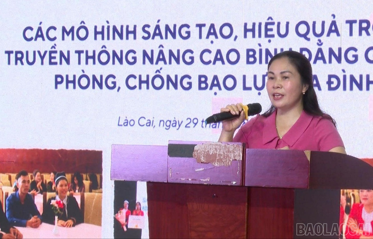 Lãnh đạo Hội LHPN tỉnh Lào Cai báo cáo nhanh về kết quả triển khai dự án tại các địa phương trong tỉnh baolaocai-tl-z6956936874667-df7e140fa4592c90f275d3fb6d195cb9.jpg