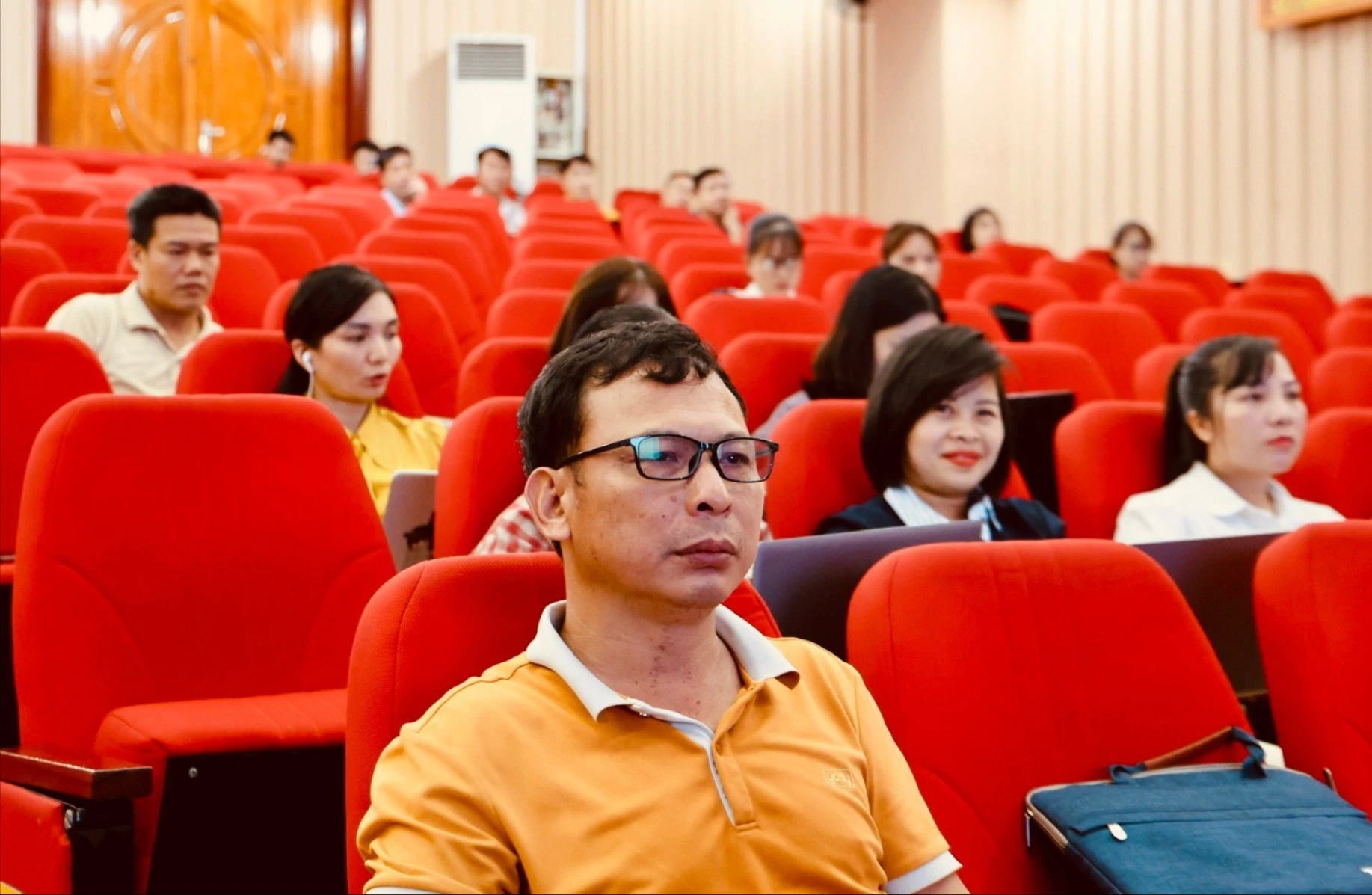 Các đại biểu dự hội nghị tập huấn.