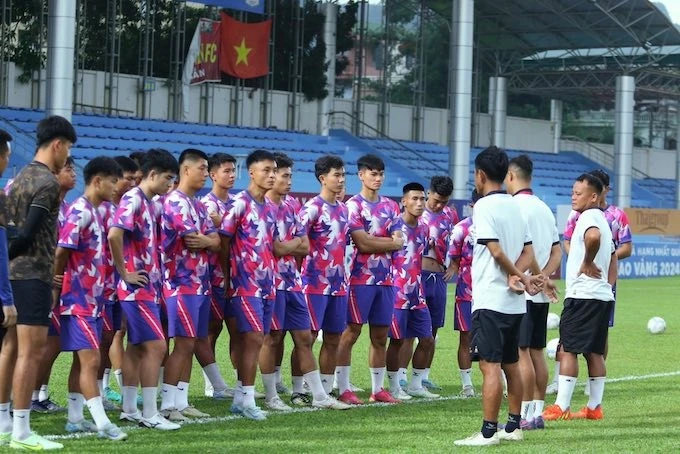CLB Hoà Bình tập trung chuẩn bị mùa giải mới.