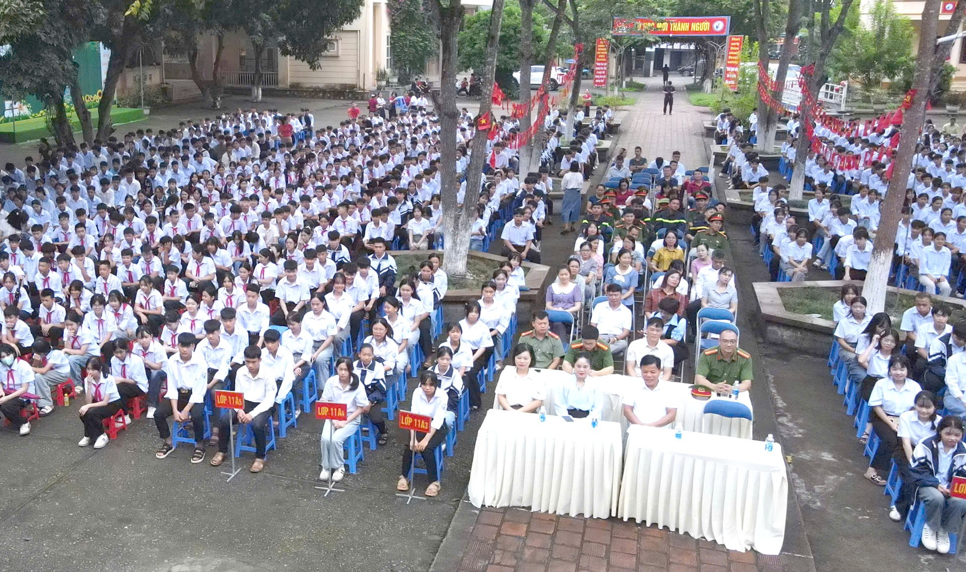 Quang cảnh buổi tuyên truyền. 1-4628.jpg