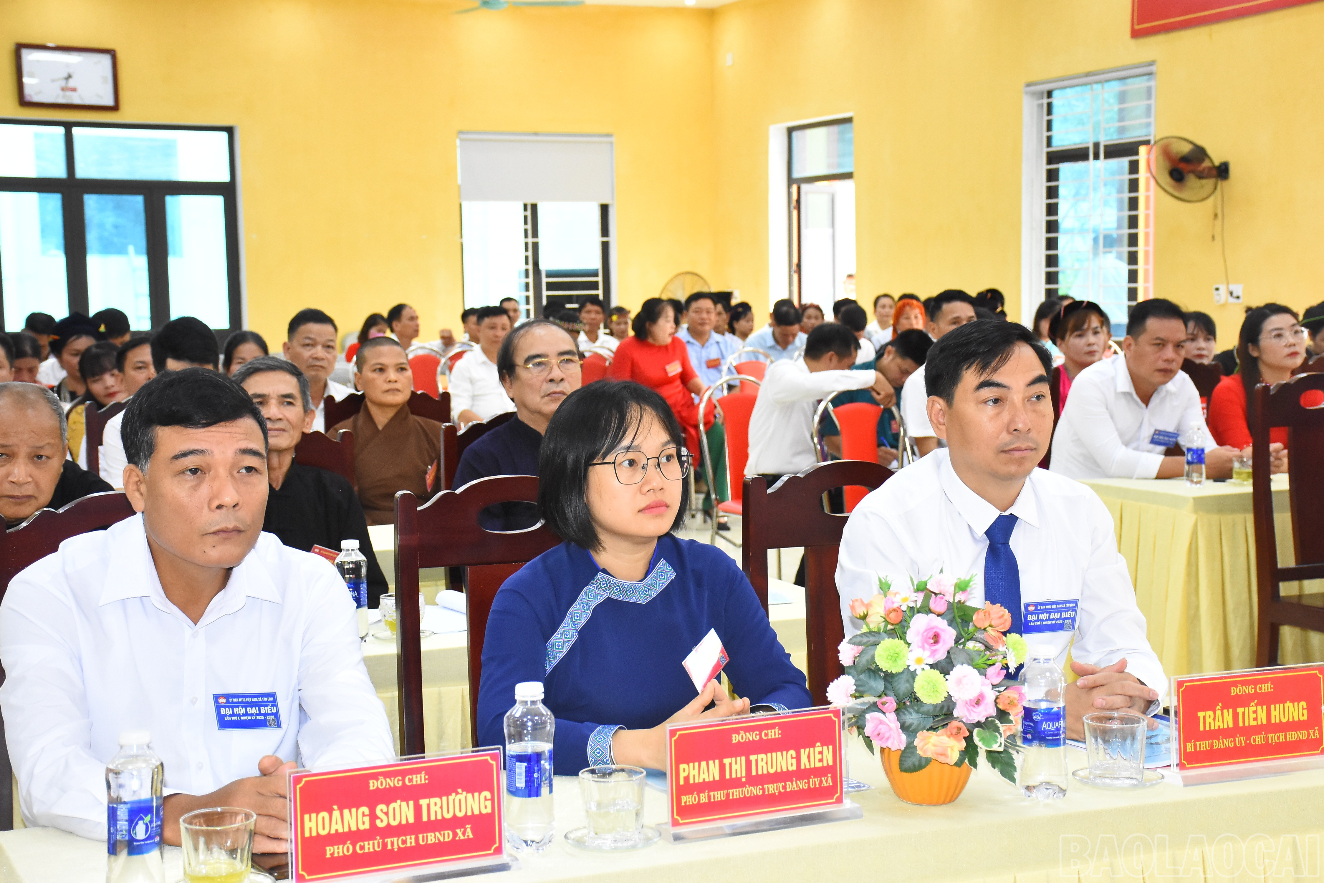 Đại biểu dự đại hội. baolaocai-br_daibieu-2375.jpg