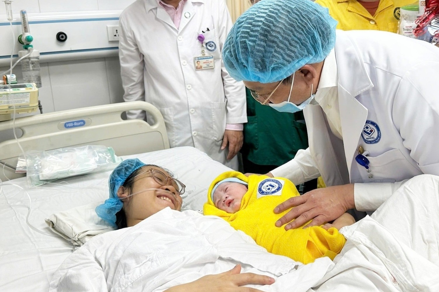 Em bé chào đời tại Bệnh viện Phụ sản Trung ương năm 2025. 3em-be-so-sinh-124400.jpg