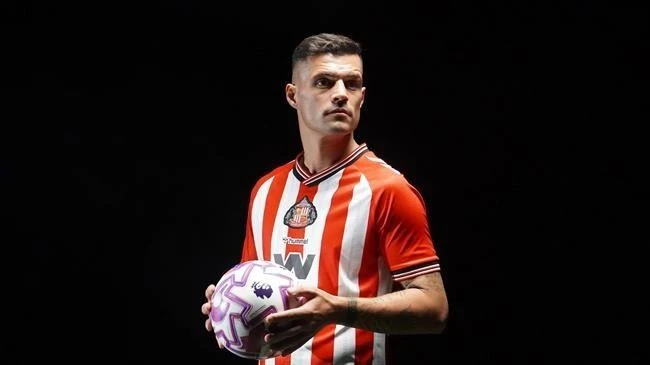 Granit Xhaka đang là đầu tàu của Sunderland.