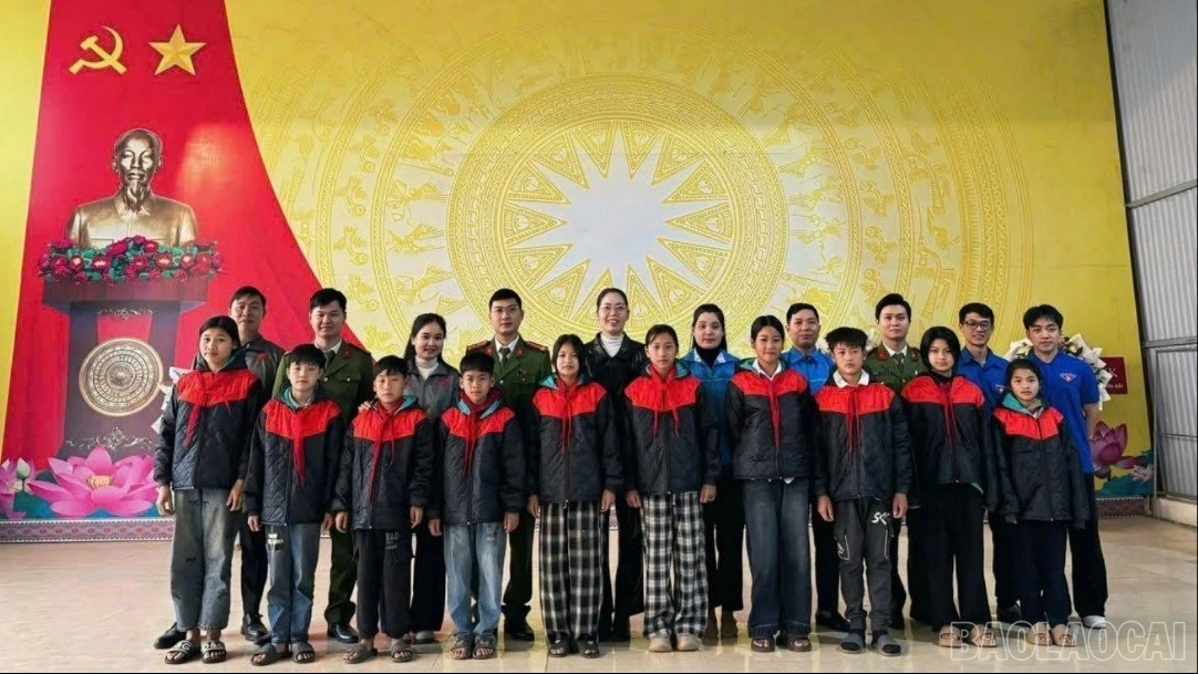baolaocai-br_z7383623851352-af8c0e3161f33e7e111ea84b62bf545d-4616.jpg